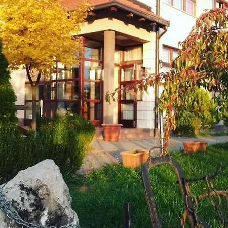 Pansion Kamin Alojamento de Acomodação e Pequeno-almoço