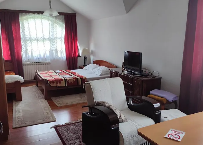 Pansion Kamin Lukavica